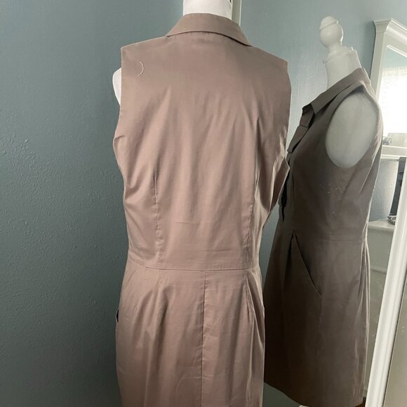 Ruffle Front Button Dress - Picture 5 of 5